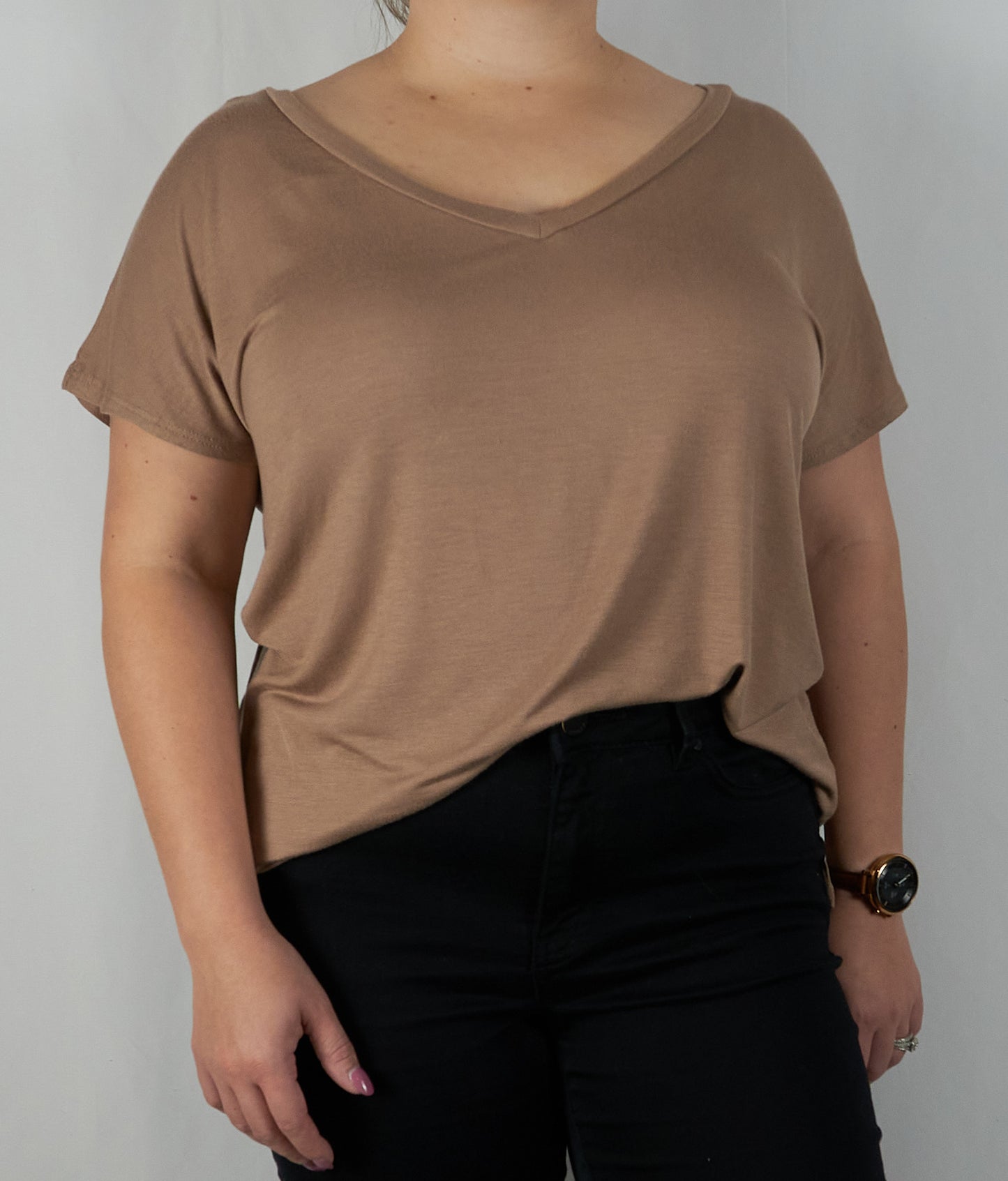 Basic V-Neck Tee