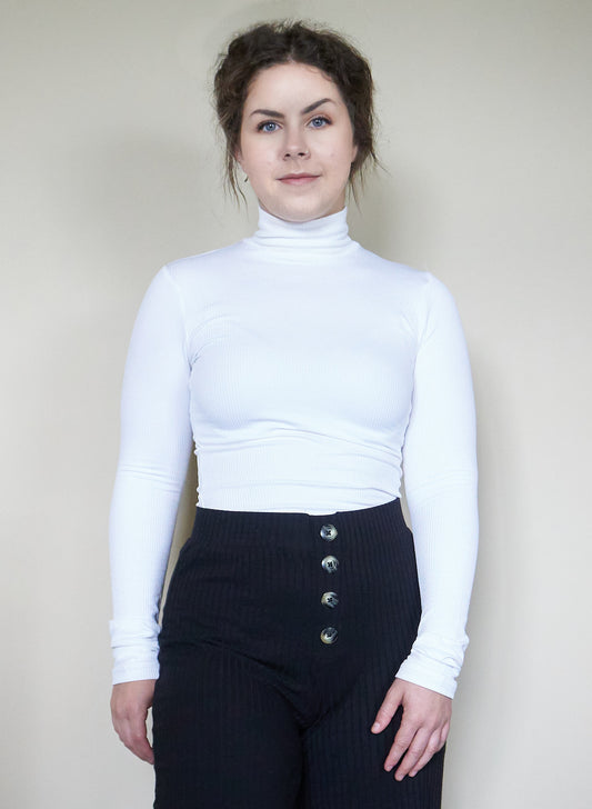 Long Sleeve Ribbed Turtleneck - White